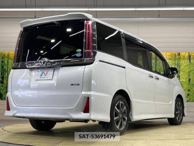 Toyota NOAH 2018-03 209094-18