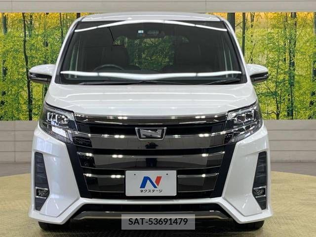 Toyota NOAH 2018-03 209094-15