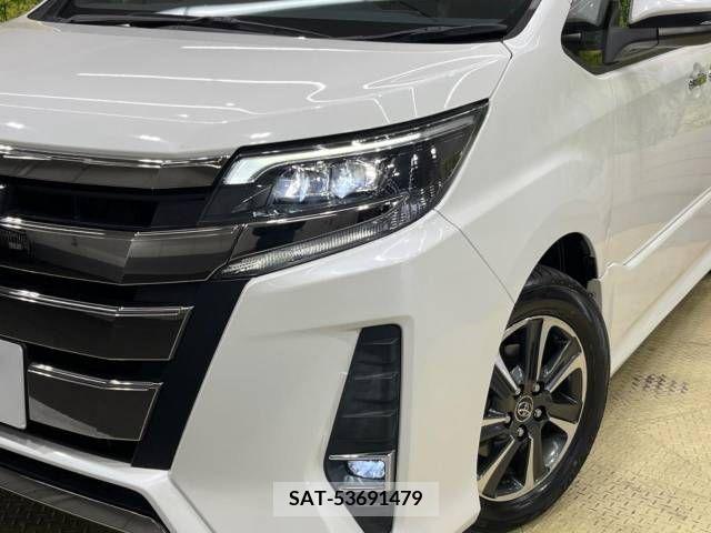 Toyota NOAH 2018-03 209094-13