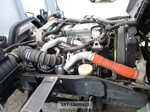 Isuzu FORWARD 2014-10 207333-27
