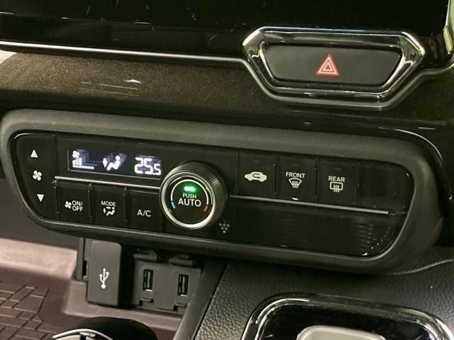 Honda N BOX 2018-06 192895-7