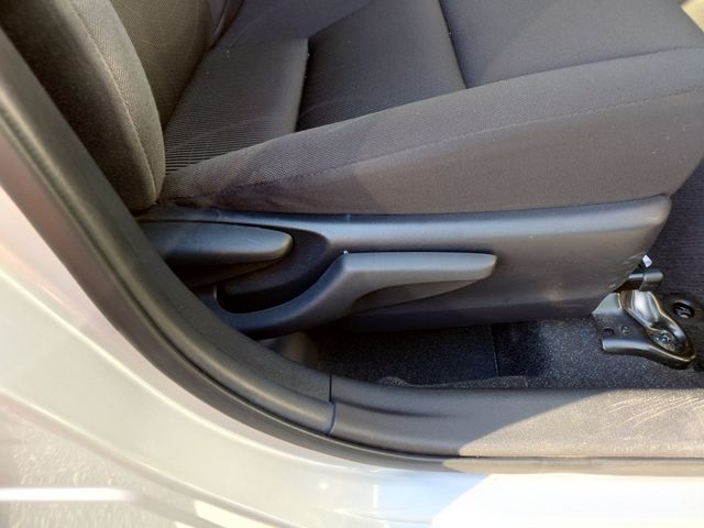 Toyota AQUA 2019-04 23019-26