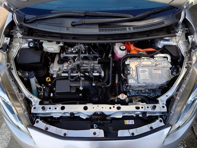 Toyota AQUA 2019-04 23019-29