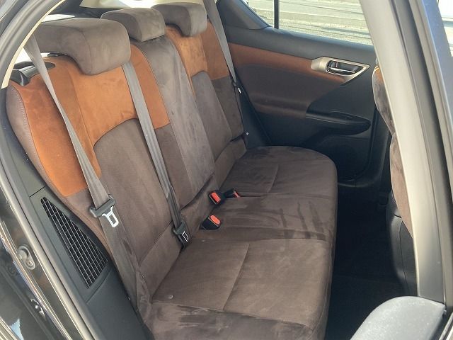 Lexus CT 2018-03 22724-21