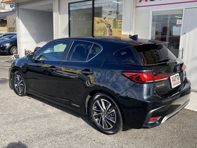Lexus CT 2018-03 22724-26