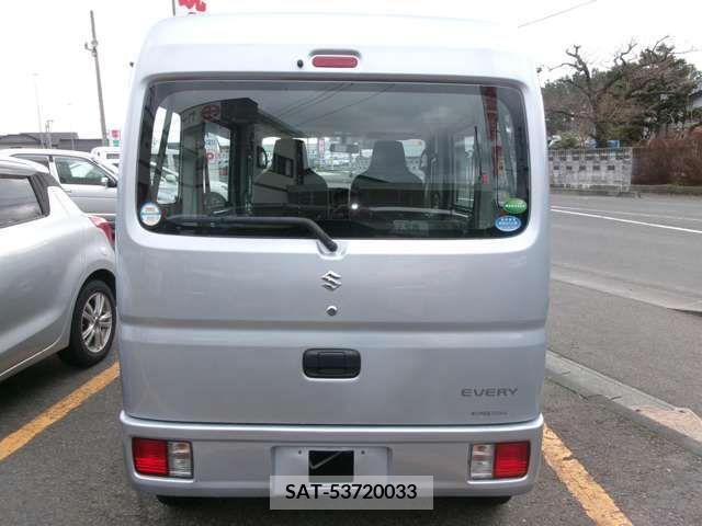 Suzuki EVERY 2019-08 217594-5