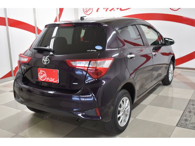 Toyota VITZ 2017-11 11548-28