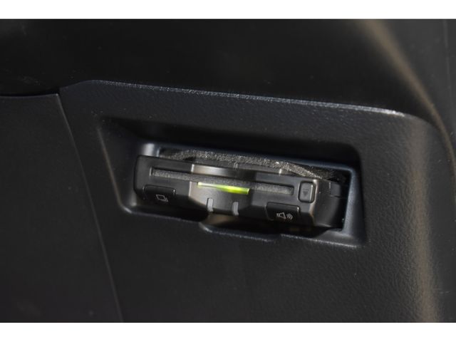 Toyota VITZ 2017-11 11548-13
