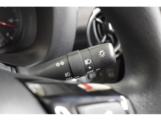 Toyota VITZ 2017-11 11548-21
