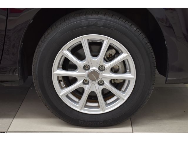 Toyota VITZ 2017-11 11548-5