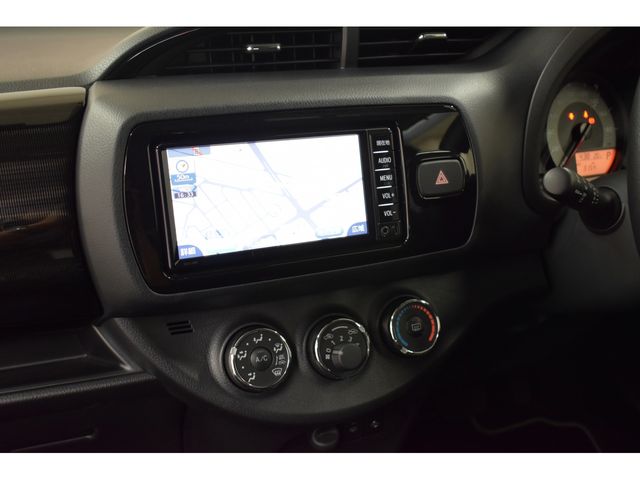 Toyota VITZ 2017-11 11548-24