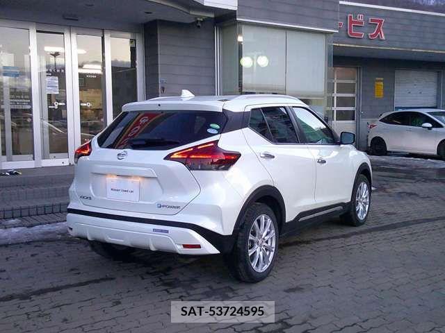 Nissan KICKS 2022-03 373321-1