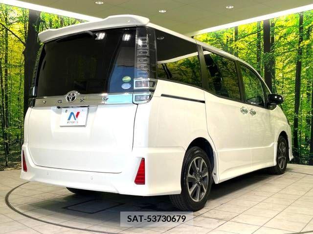 Toyota VOXY 2019-10 394942-18