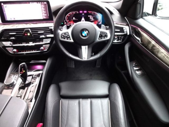 Bmw 5 SERIES 2022-12 185480-1