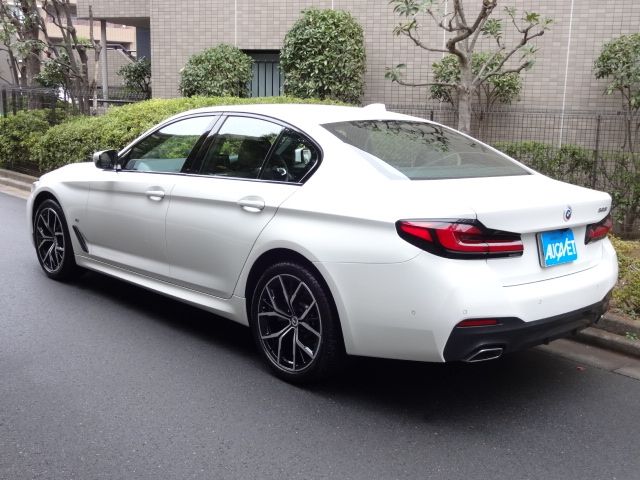 Bmw 5 SERIES 2022-12 185480-2
