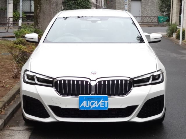 Bmw 5 SERIES 2022-12 185480-3
