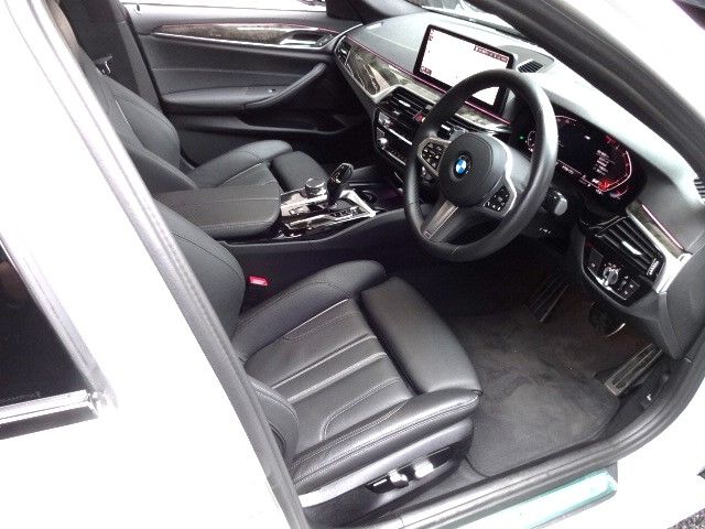 Bmw 5 SERIES 2022-12 185480-14