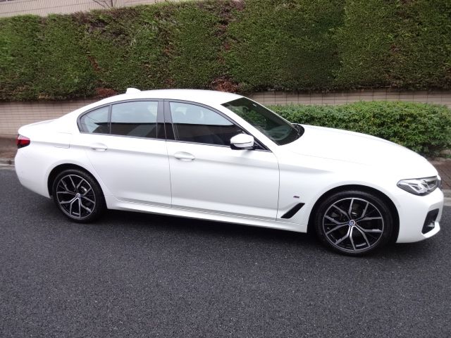 Bmw 5 SERIES 2022-12 185480-7