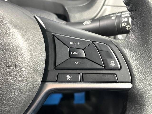 Nissan NOTE 2017-11 189570-5