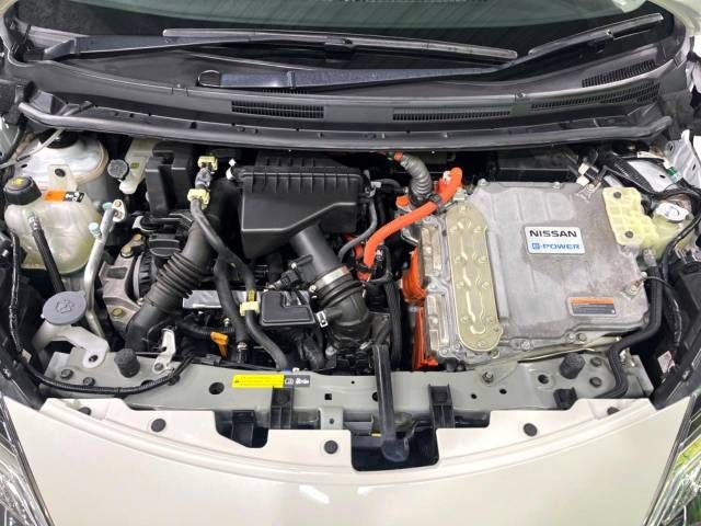 Nissan NOTE 2017-11 189570-18