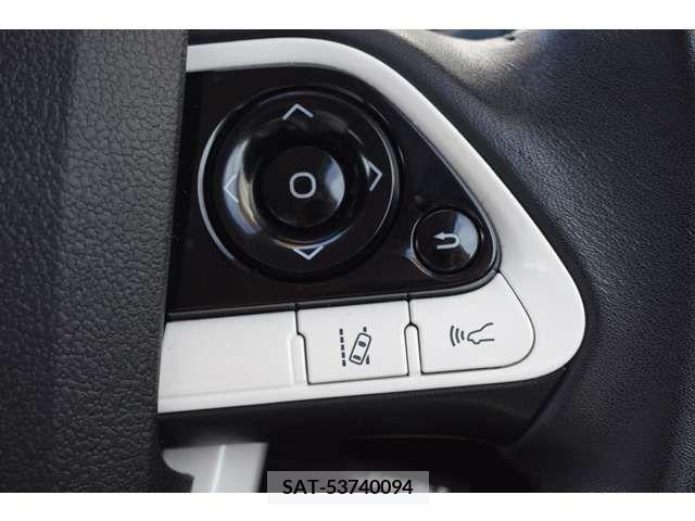 Toyota PRIUS 2017-03 322339-10