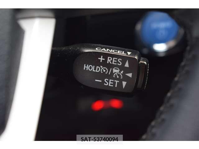 Toyota PRIUS 2017-03 322339-9