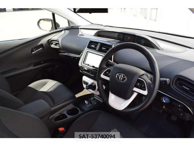 Toyota PRIUS 2017-03 322339-4