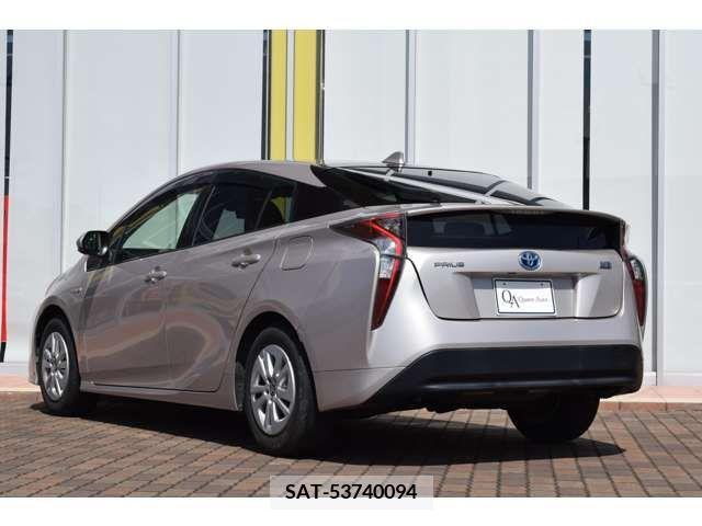 Toyota PRIUS 2017-03 322339-3