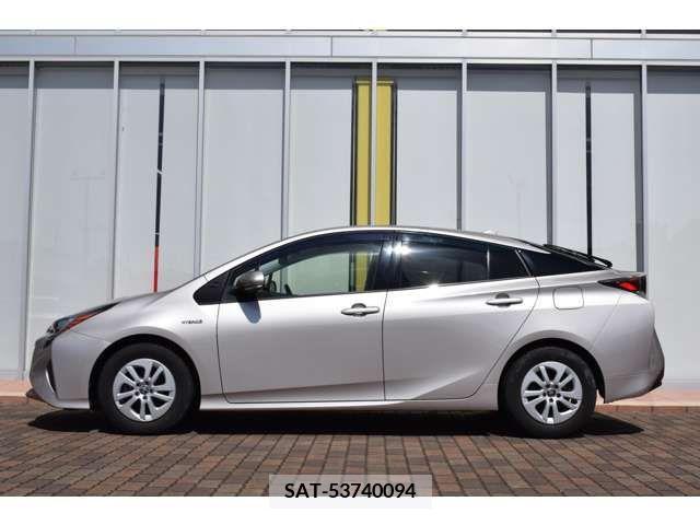 Toyota PRIUS 2017-03 322339-2