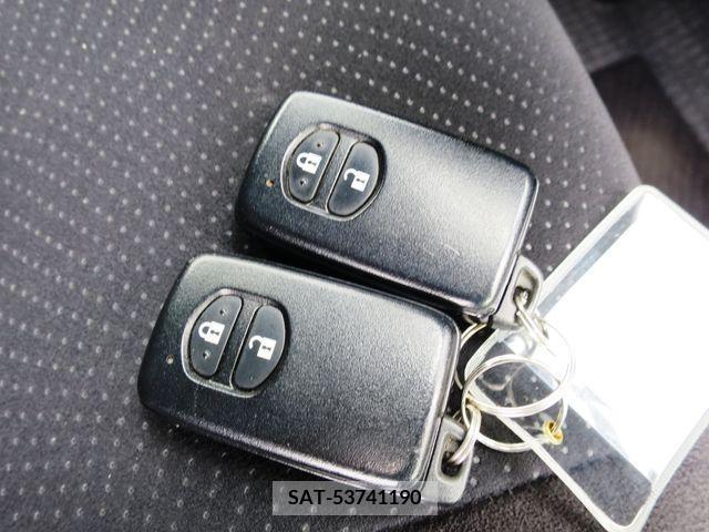 Toyota PRIUS 2014-11 386953-23