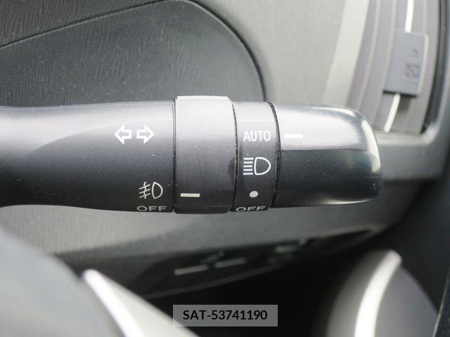 Toyota PRIUS 2014-11 386953-20