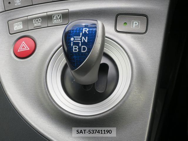 Toyota PRIUS 2014-11 386953-17