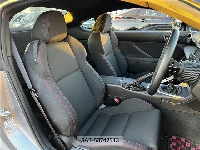Subaru BRZ 2022-09 205810-18