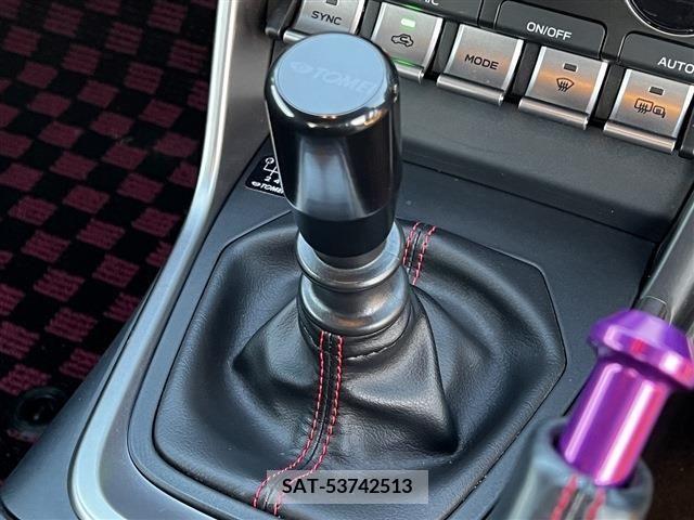 Subaru BRZ 2022-09 205810-5