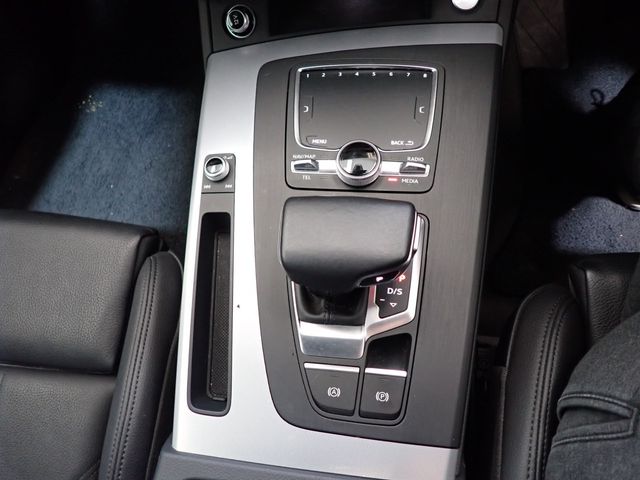 Audi Q5 2019-01 192013-22