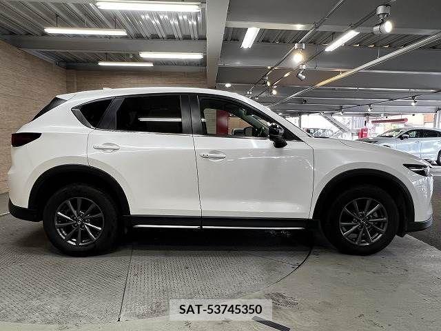 Mazda CX-5 2022-03 216751-17