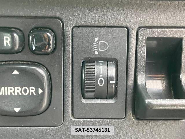 Toyota BB 2005-12 386067-7