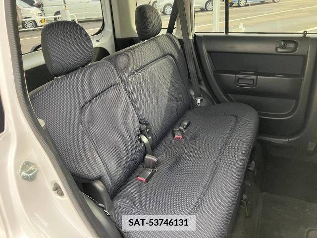 Toyota BB 2005-12 386067-11