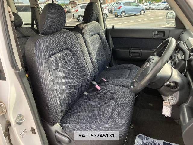 Toyota BB 2005-12 386067-10