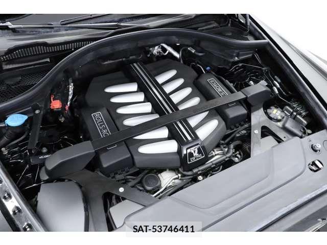 ROLLS-ROYCE CULLINAN 2019-06 453415-4