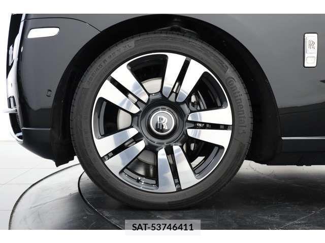 ROLLS-ROYCE CULLINAN 2019-06 453415-5