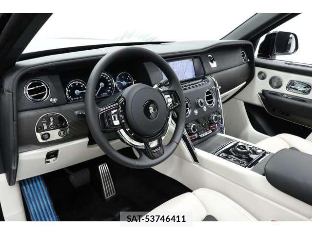 ROLLS-ROYCE CULLINAN 2019-06 453415-1