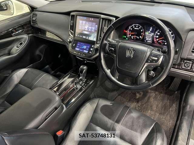 Toyota CROWN SEDAN 2015-10 224330-16