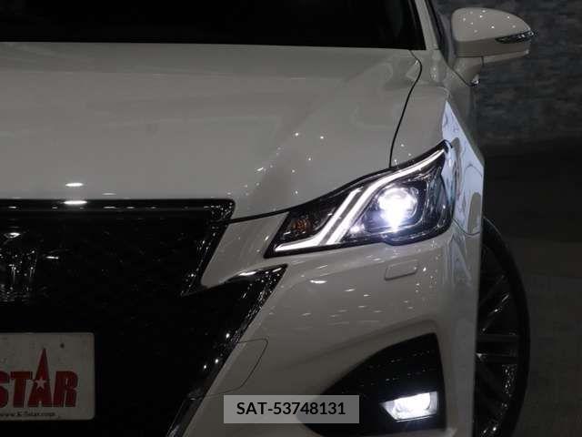 Toyota CROWN SEDAN 2015-10 224330-10