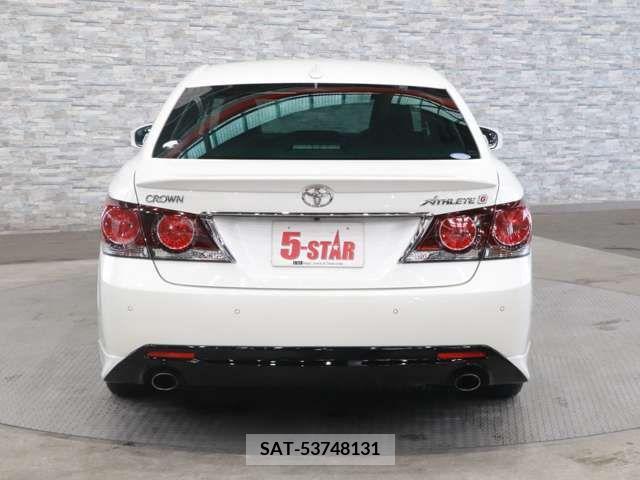 Toyota CROWN SEDAN 2015-10 224330-8