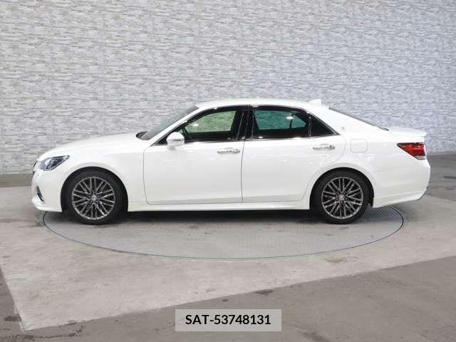 Toyota CROWN SEDAN 2015-10 224330-6