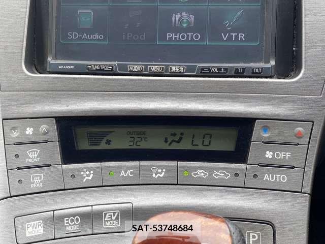 Toyota PRIUS 2012-01 335143-13