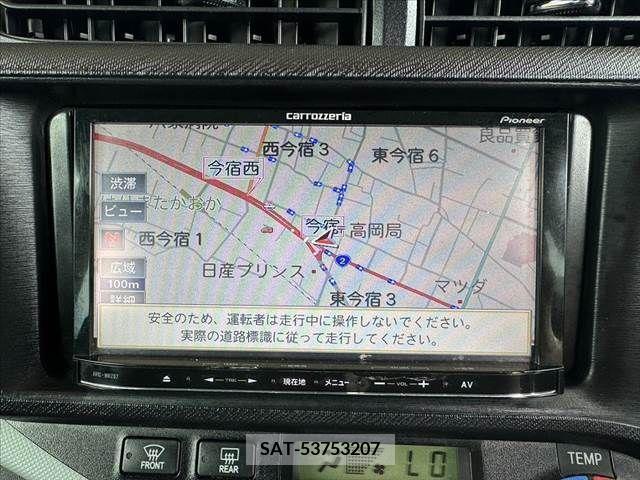 Toyota AQUA 2013-07 313967-2