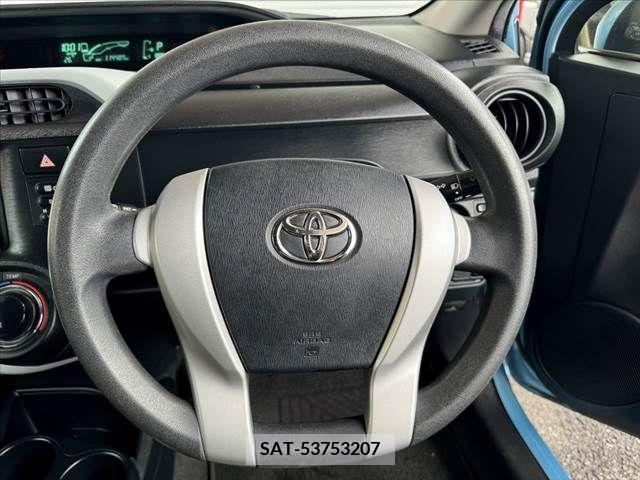 Toyota AQUA 2013-07 313967-6