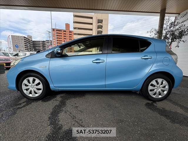 Toyota AQUA 2013-07 313967-13